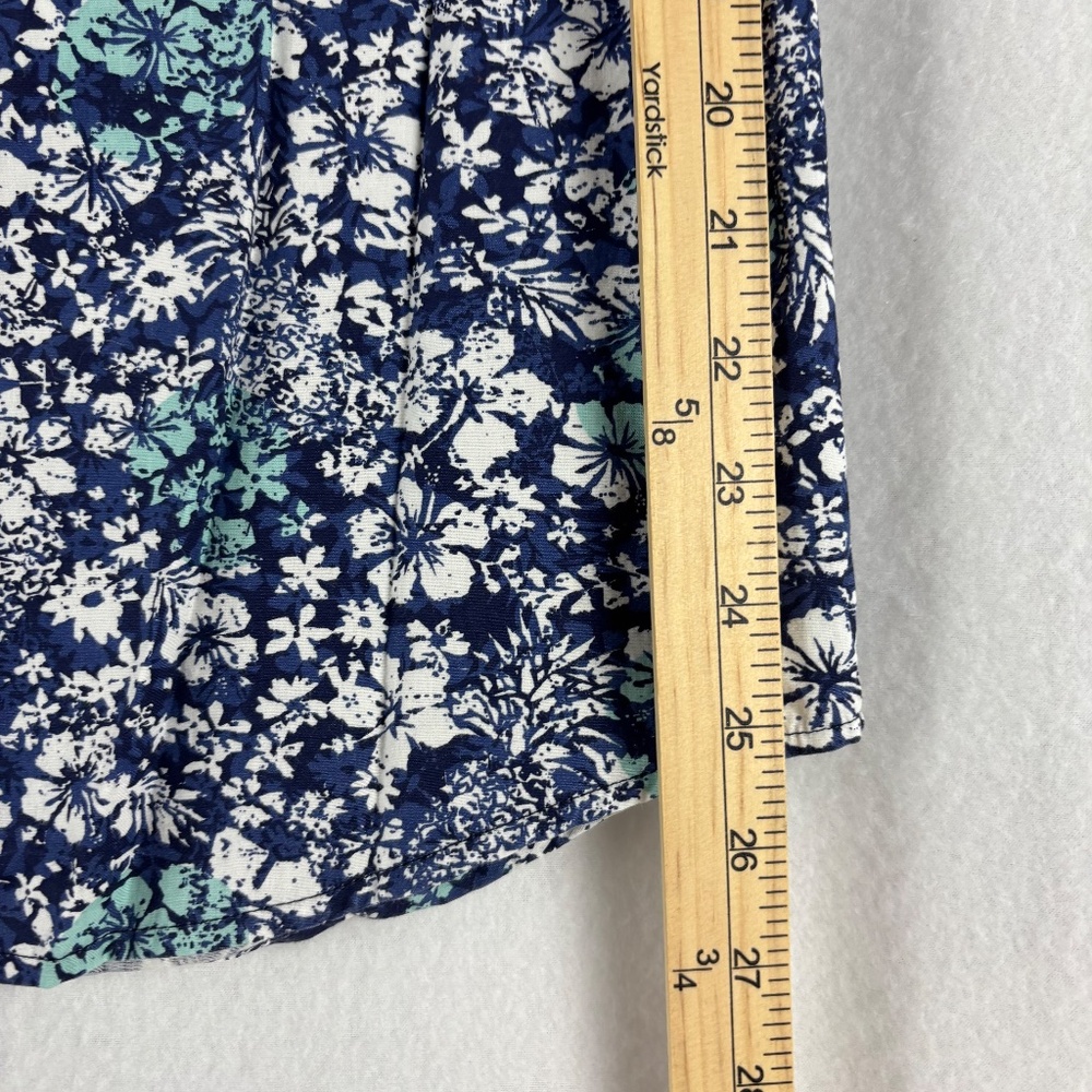 Lee, Floral/Pineapple Print, Shirt Regular Fit, Button Down, Short Sleeve Size L - Picture 9 of 10